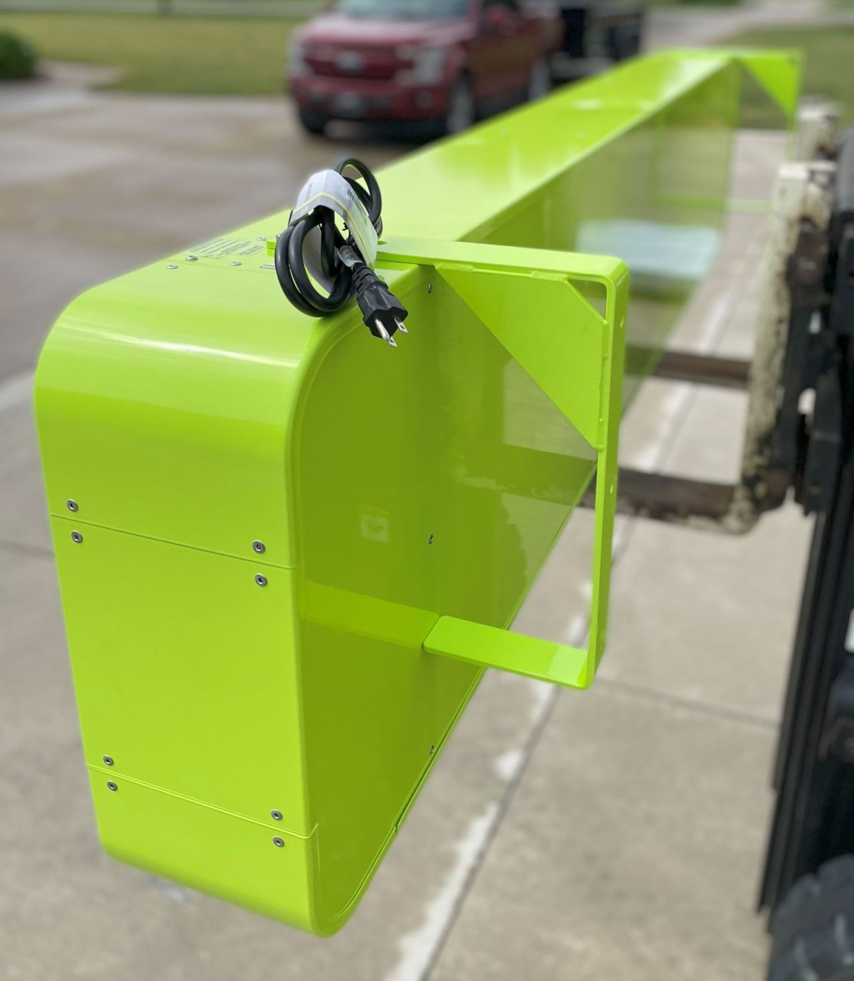 21” x 96” Green STEIGER Sign - Image 5